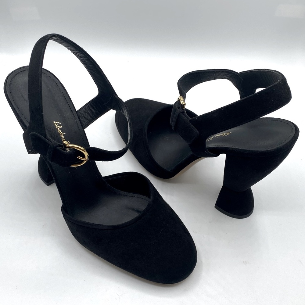 Salvatore Ferragamo Gazania Mary Jane Pumps